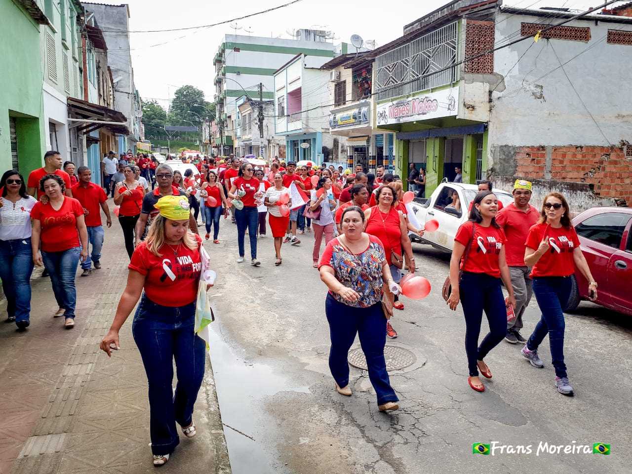 Caminhada do dezembro vermelho